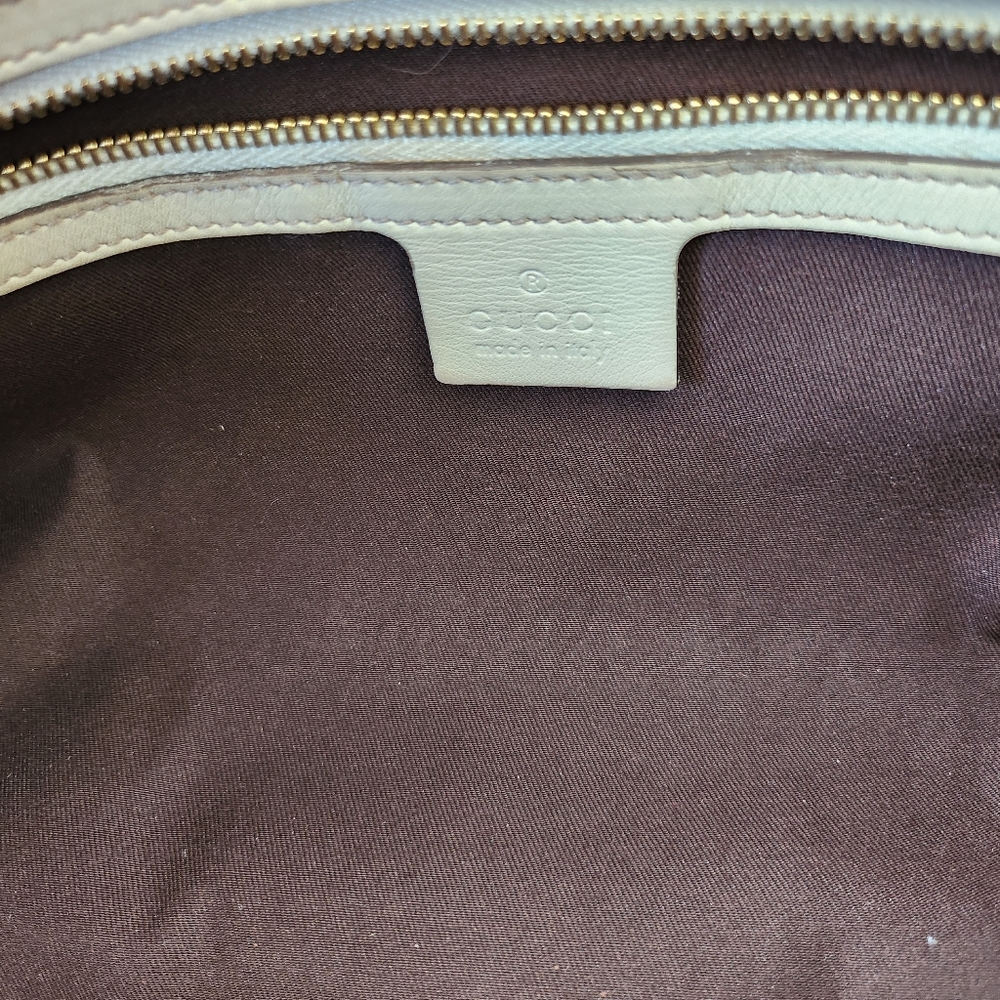 Large Beautiful Authentic Gucci Interlocking Gg L… - image 7